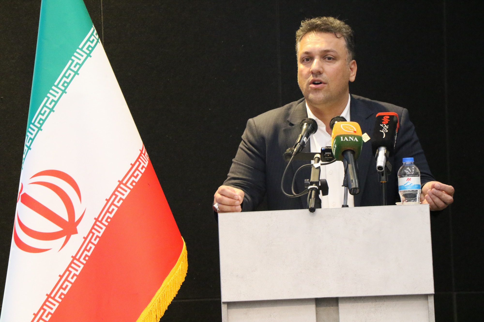 سنگر تولید را خالی نمی‌کنیم/ مزارع کشور دارای کدپستی می‌شوند